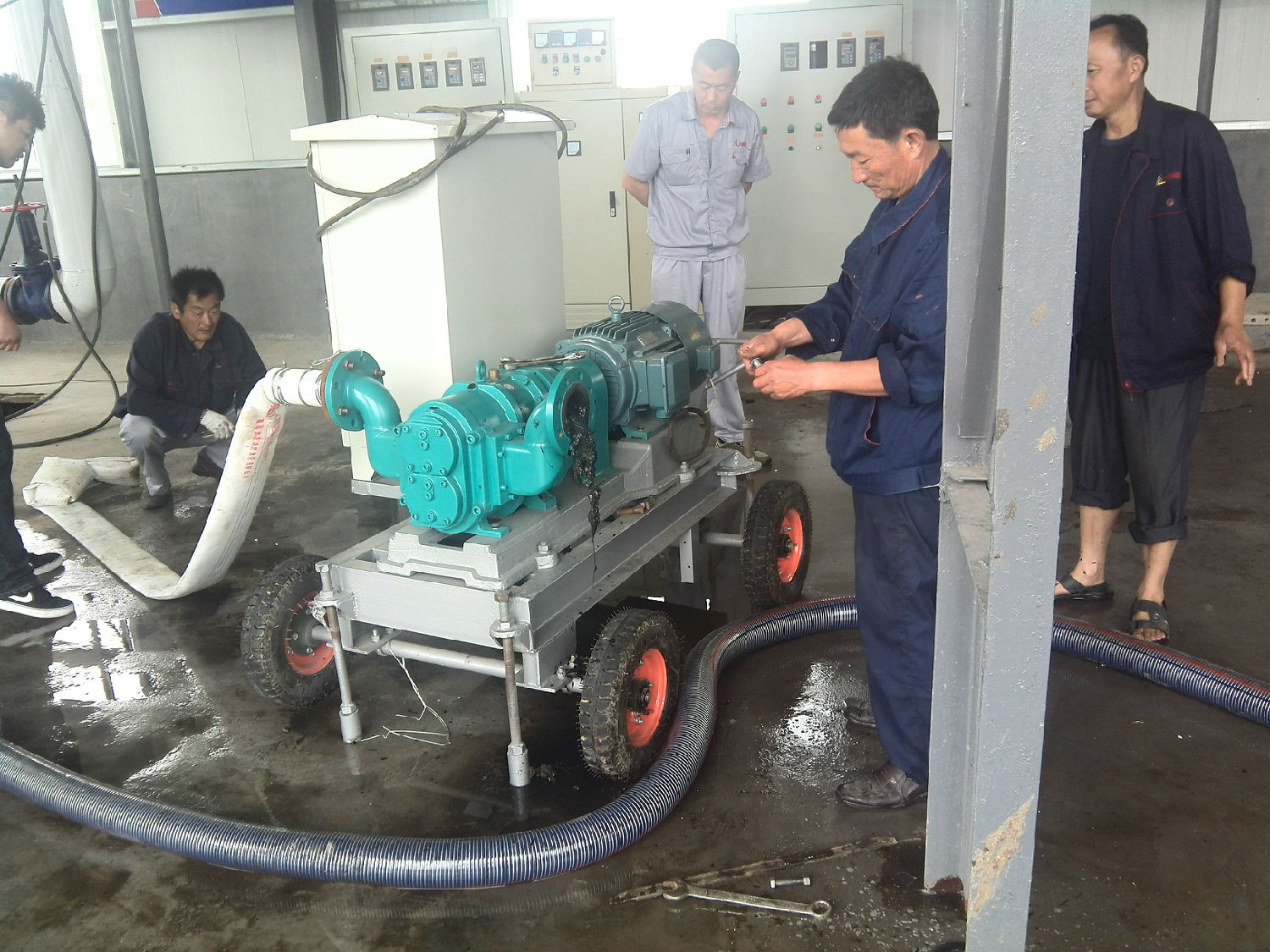 91桃色网站下载銷售工程師現場服務（三）