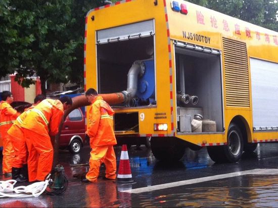 自行走桃色视频在线看