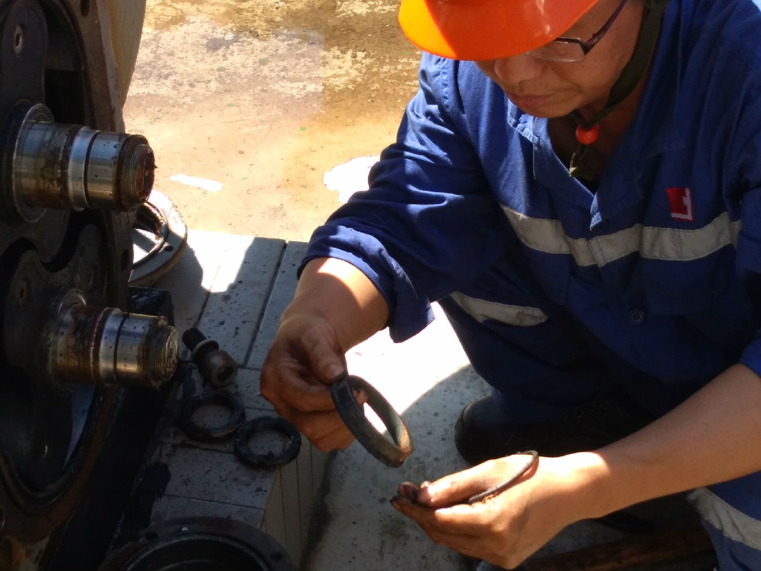 91桃色网站下载橡膠轉子凸輪泵在線維護20180905 91桃色网站下载橡膠轉子凸輪泵在線維護20180905